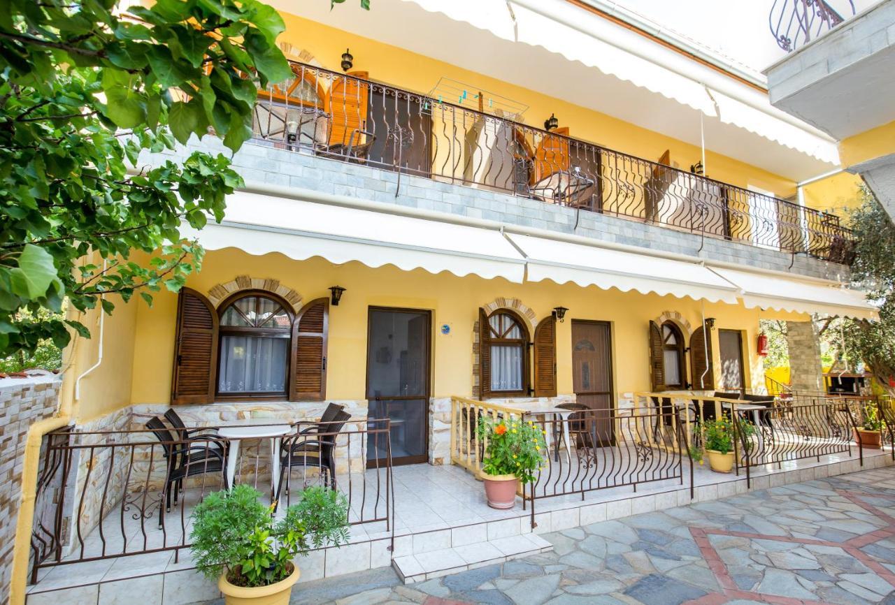 Laskarina Onar Studios Potos Exterior photo
